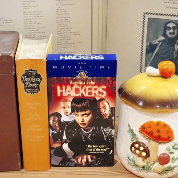 Hackers VHS Tape - Picture 1 of 4